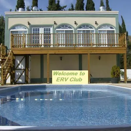 Ermolaos Hillside Apartment *