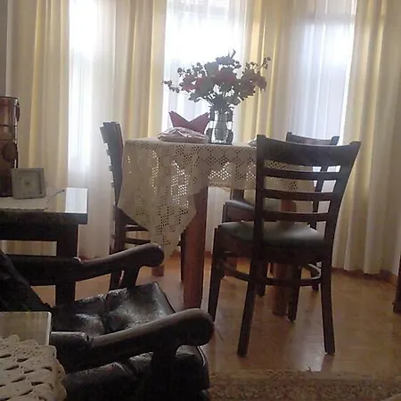 Ermolaos Hillside Apartment