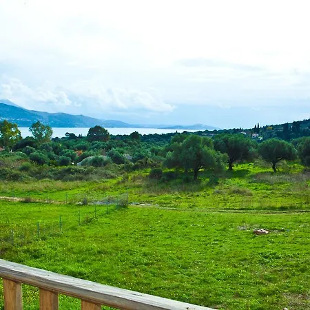 Ermolaos Hillside * Lixouri