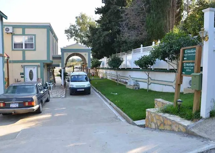 Ermolaos Hillside Lixouri