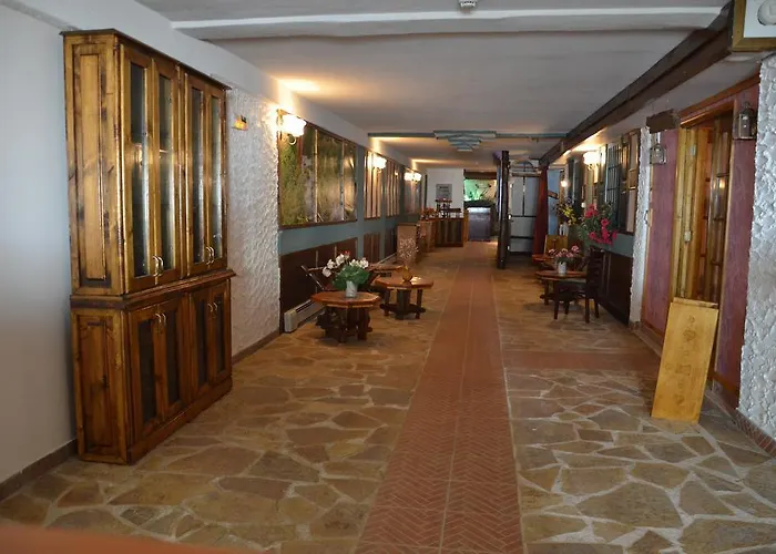 Ermolaos Hillside * Lixouri